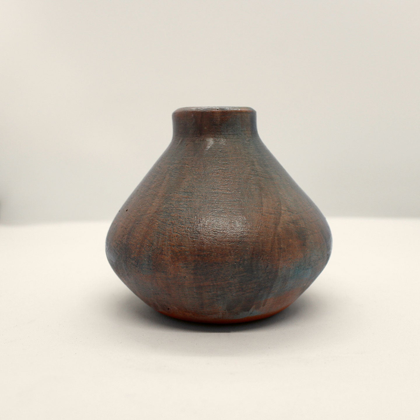 Ashen Grace Vases of Earth Collection